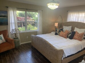 2 Schlafzimmer, Schreibtisch, Bügeleisen/Bügelbrett, WLAN