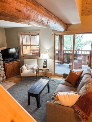 Smart-TV, peis og DVD-spiller