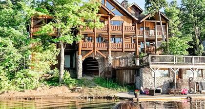 Charming Cottage Suite, superb Stoney Lake location-fabulous view, pet friendly