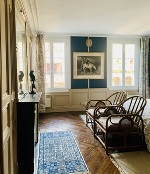 1 bedroom, iron/ironing board, bed sheets