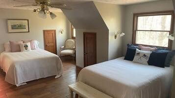 4 bedrooms, desk, iron/ironing board, bed sheets