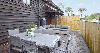 UK46578 - Drifthouse