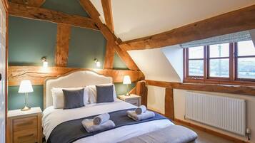 3 bedrooms, free WiFi, bed sheets