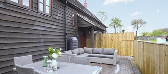 UK46578 - Drifthouse
