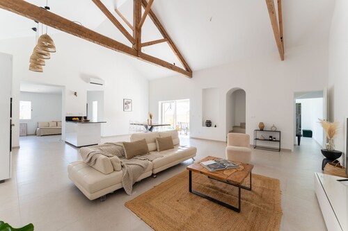 Villa Piscine 8 pers 5 min Marseille, au calme