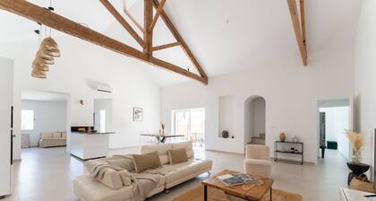 Villa Piscine 8 pers 5 min Marseille, au calme