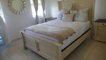 3 dormitoris, planxa i posts de planxar, wifi i roba de llit