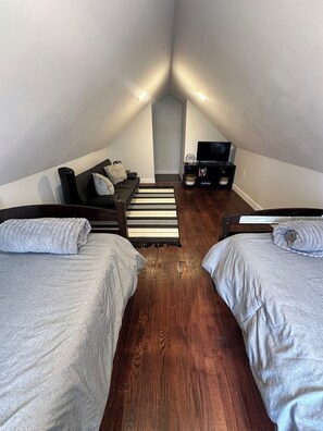 3 chambres, fer et planche à repasser, Wi-Fi gratuit, draps fournis