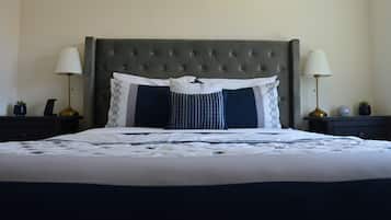 4 bedrooms, iron/ironing board, travel crib, free WiFi