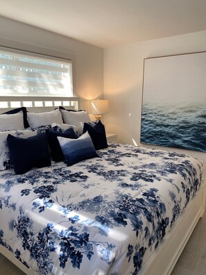 2 soverom, strykejern/-brett, internettilgang og sengetøy