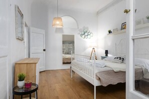 1 quarto, ferros/tábuas de passar roupa, berço de viagem, Wi-Fi