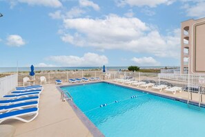 Pool - Direct Oceanfront Condo with Pool (Ocean CIty)