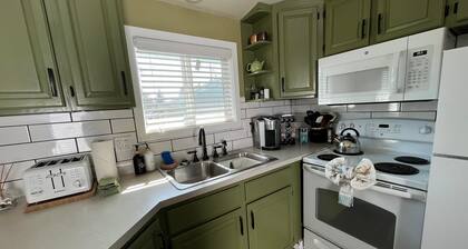 Cozy Downtown Sitka Home, Car Rental Option