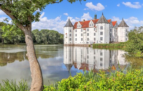 Beautiful apartment in Glücksburg (Ostsee) with house sea view