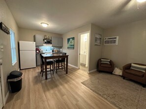 Interior - Bluebonnet Cottages by the Lake - Cabin 4 (West Tawakoni)