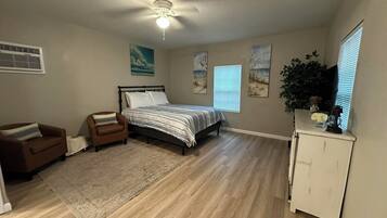 1 bedroom, WiFi, bed sheets