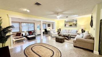 Smart TV, table tennis, books, stereo