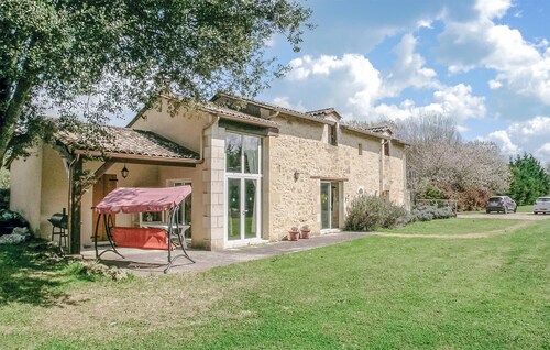 Superbe maison à Montpeyroux avec WiFi