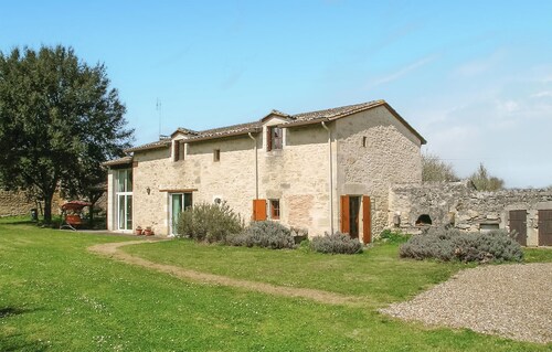 Nice home in Montpeyroux with WiFi