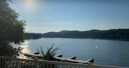 Boone Lake Condo w/boat-slip