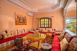 Interior - Villa au Pied de L'atlas à 20minutes du Centre Ville, Idéale Pour les Familles (Marrakesh)