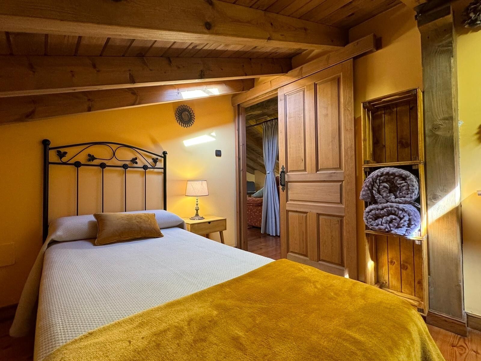 6 Schlafzimmer, Reisekinderbett, WLAN, Bettwäsche