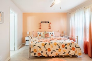 2 bedrooms, desk, iron/ironing board, travel cot