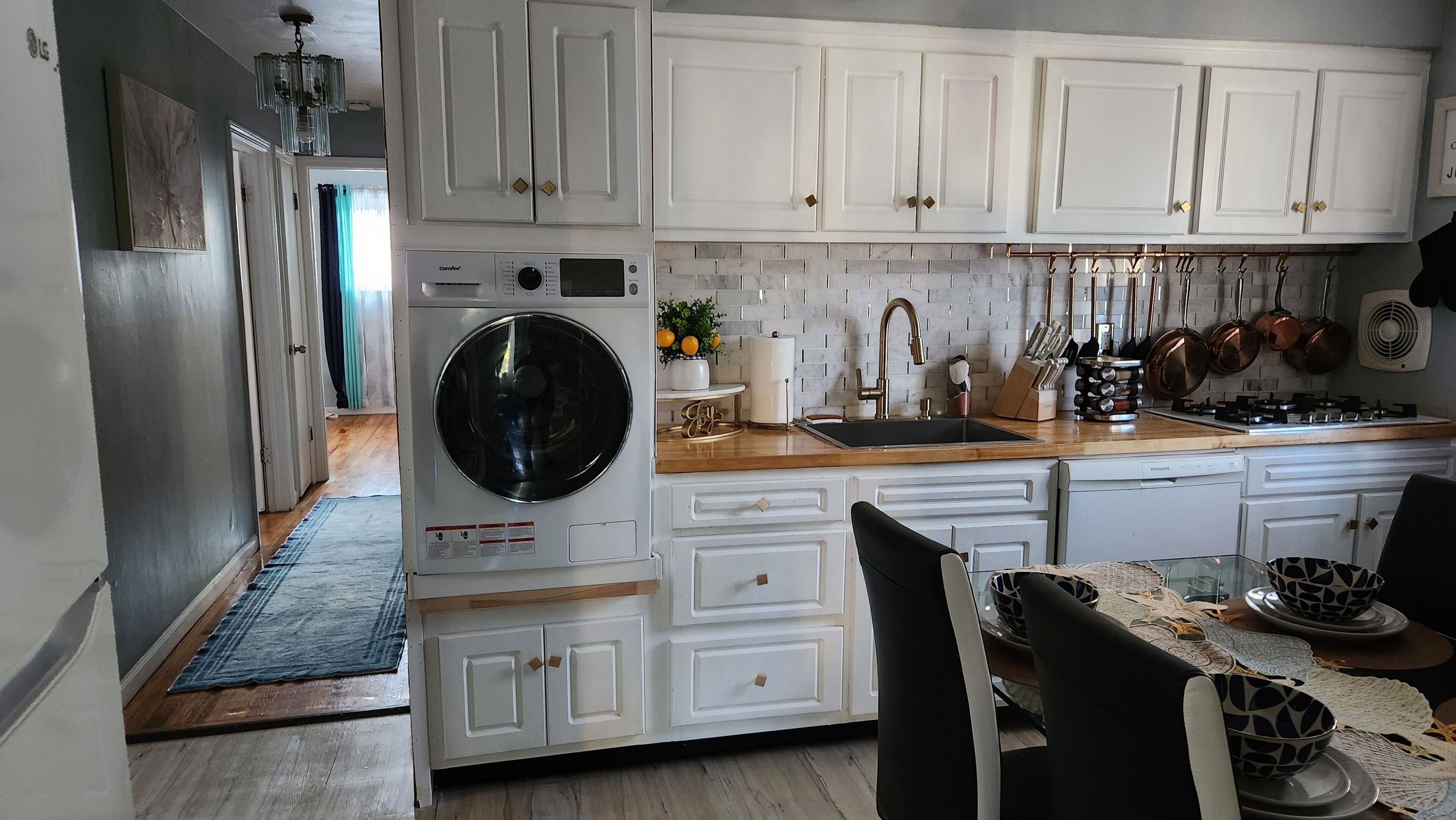 雪櫃、微波爐、焗爐、爐具