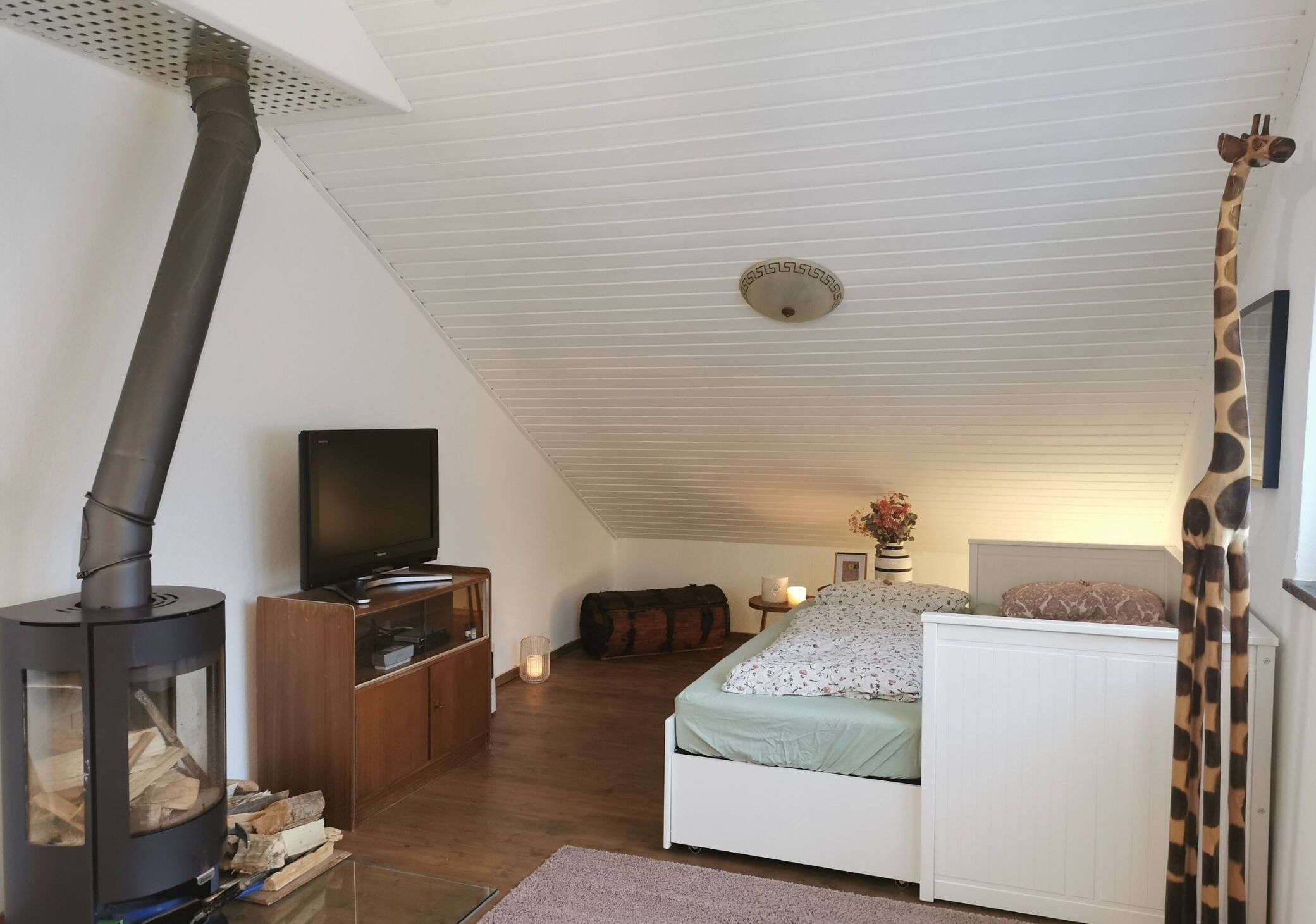 1 室のベッドルーム、WiFi (無料)、ベッドシーツ