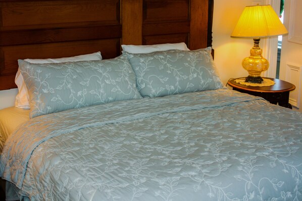 1 bedroom, desk, iron/ironing board, free WiFi