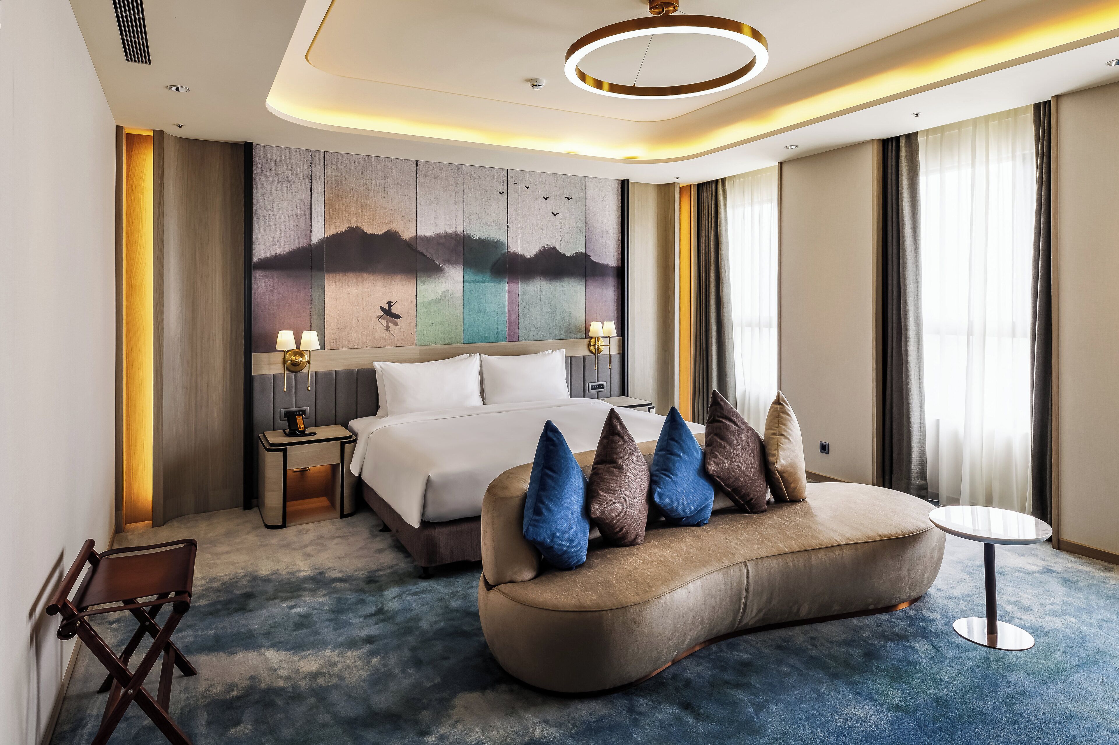 防敏寢具、迷你吧、房內夾萬、書桌