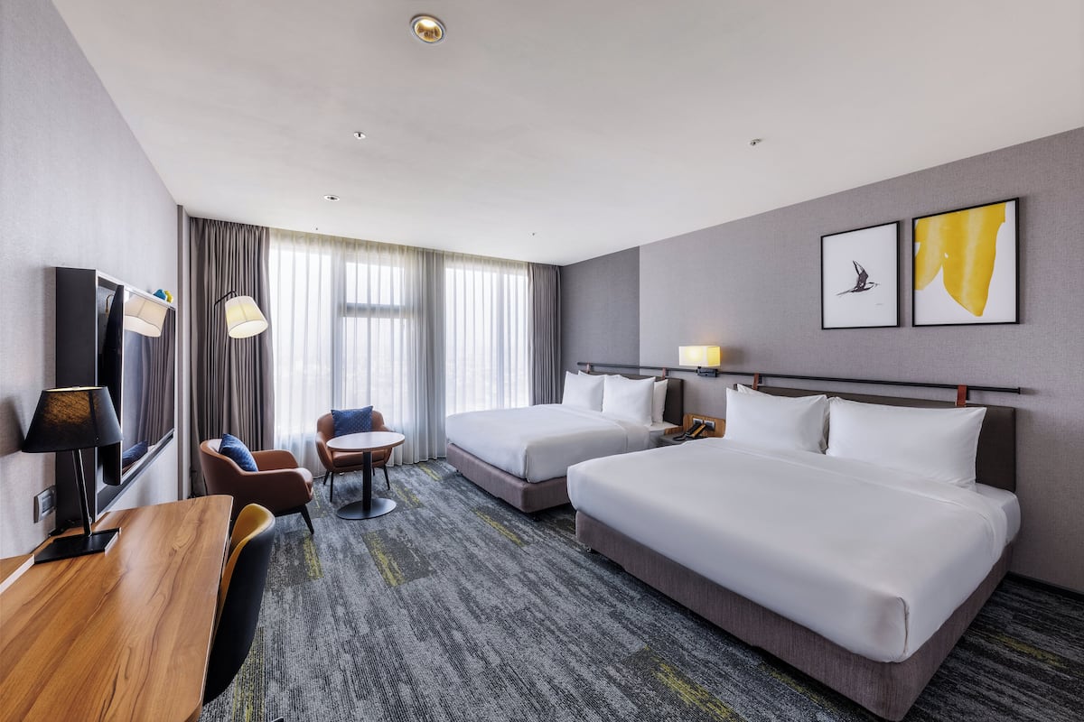 Premium Room, Multiple Beds, Bathtub | 1 bedroom, hypo-allergenic bedding, minibar, in-room safe