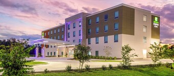 Holiday Inn Express & Suites Macclenny by IHG