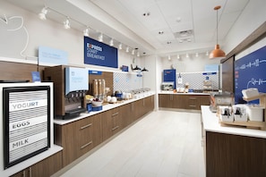 Petit déjeuner buffet compris tous les jours