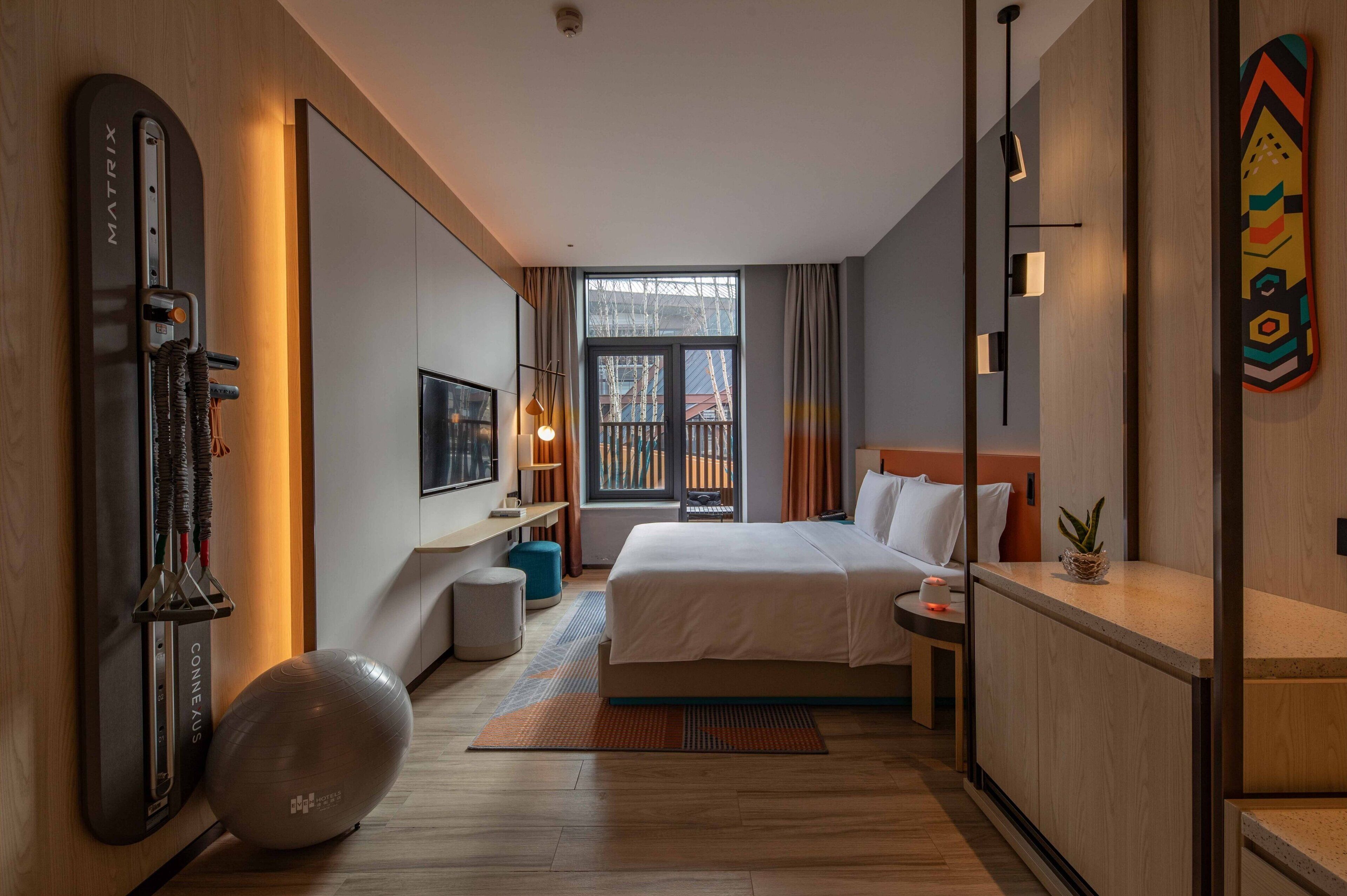 免费 WiFi、床单