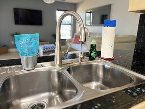 Television - Spacious Sarasota Fl Vacation home 3 bedrooms,2 Bathrooms, pet Friendly ! (Sarasota)