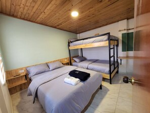 2 bedrooms, WiFi, bed sheets
