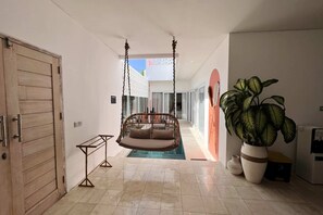 Basic Villa | Interior