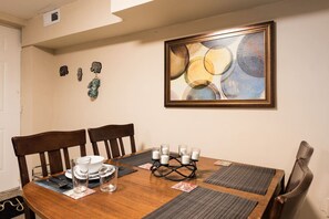 Dining - English Basement Apt in a Classic DC Neighborhood (Washington)
