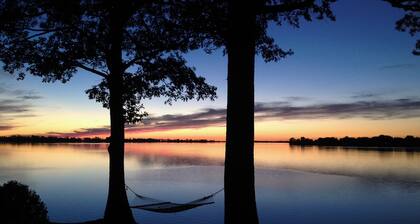 Sunset Escape On Westlake. This B&B offers 2 suites that are rented separately