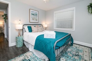 2 bedrooms, desk, iron/ironing board, free WiFi