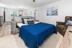 2 bedrooms, desk, iron/ironing board, free WiFi - Prime location w/ Amazing Street View & on Beach (Ocean City)