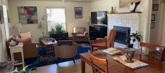 Sweet Buena Vista Getaway. 1200 Sq. ft. Walking Distance to everything! STR#269