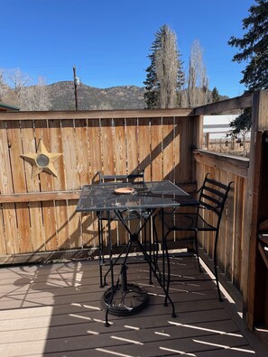 屋外ダイニングエリア