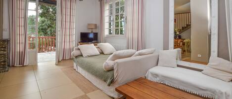 3 chambres, Wi-Fi gratuit, draps fournis