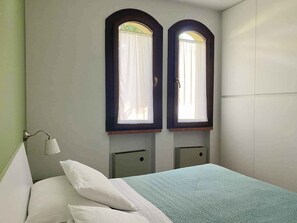 2 多间卧室、WiFi