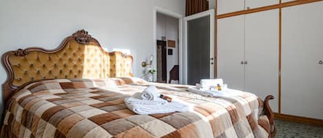 2 Schlafzimmer, Bügeleisen/Bügelbrett, WLAN, Bettwäsche