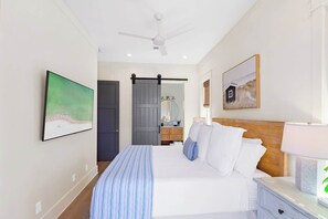 4 habitaciones, tabla de planchar con plancha y cuna de viaje 