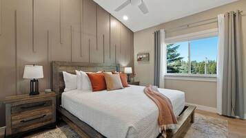 2 slaapkamers, een strijkplank/strijkijzer, reisbedje, gratis wifi