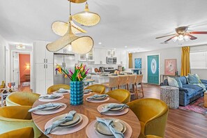 Dining - Marathon Family Retreat: Pool, Hot Tub & Outdoor Movie Theater (Marathon)